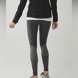 Lululemon size 4 about that base tights